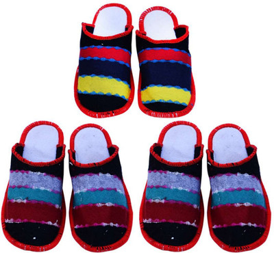 

Shree Sai Slippers, Multicolor