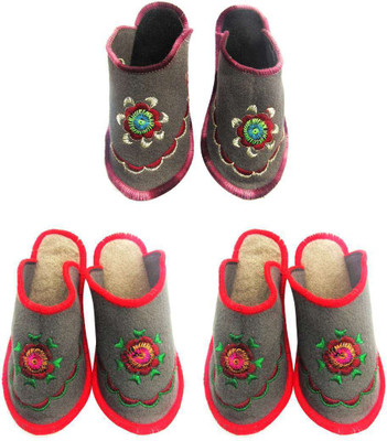 

Shilipi Perokars Slippers, Multicolor