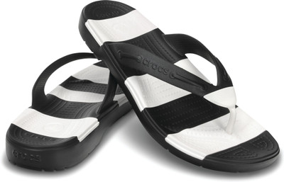 

Crocs Girls Slipper Flip Flop, Black/white