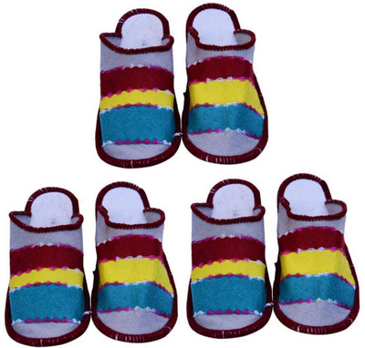 

Shree Sai Slippers, Multicolor