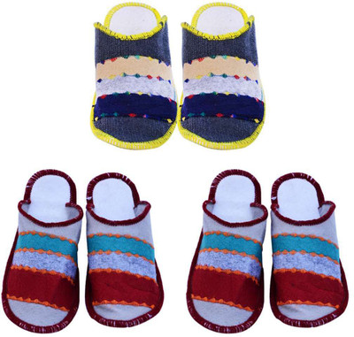 

Shilipi Perokars Slippers, Multicolor