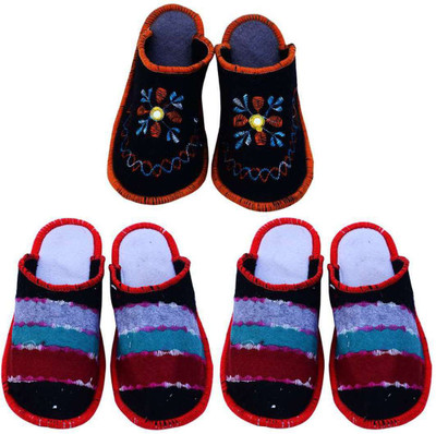 

Champaliya Slippers, Multicolor