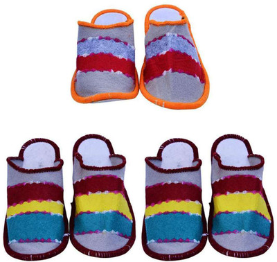 

Shilipi Perokars Slippers, Multicolor