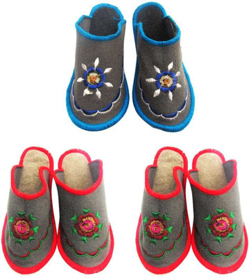 Champaliya Slippers, Multicolor