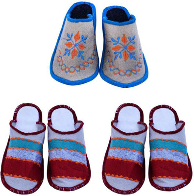 

Shree Sai Slippers, Red