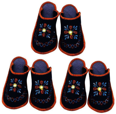 

Champaliya Slippers, Multicolor