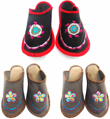 

Champaliya Slippers, Multicolor
