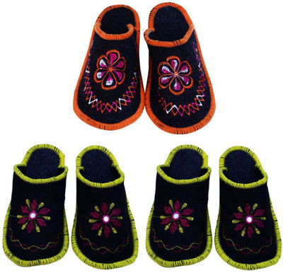 

Shilipi Perokars Slippers, Multicolor