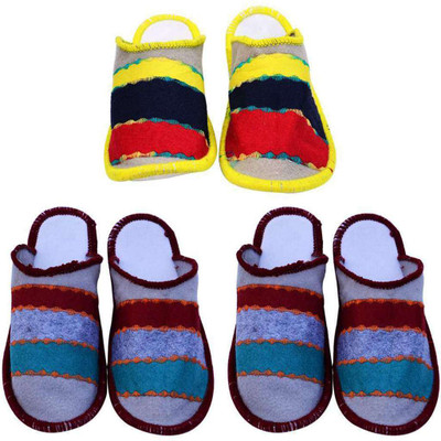 

Shilipi Perokars Slippers, Multicolor