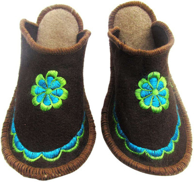 

Shilipi Perokars Slippers, Multicolor
