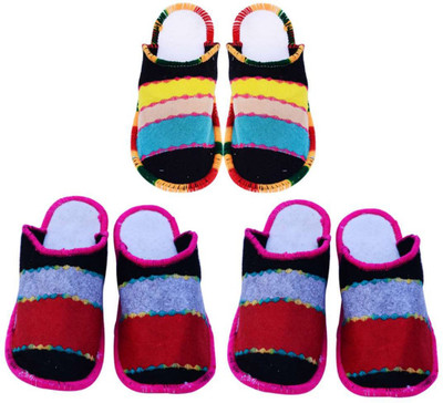 

Shree Sai Slippers, Multicolor