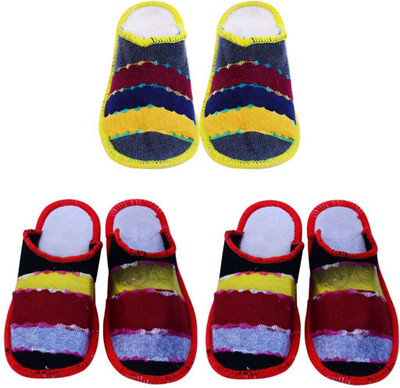 

Champaliya Slippers, Multicolor