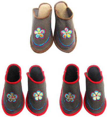 

Shilipi Perokars Slippers, Multicolor