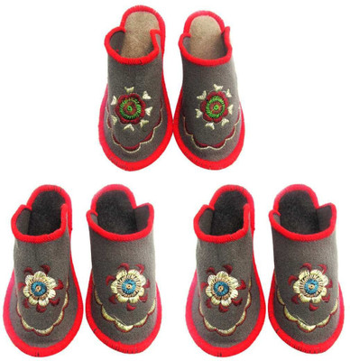Champaliya Slippers, Multicolor