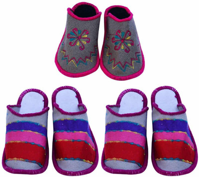 

Champaliya Slippers, Multicolor