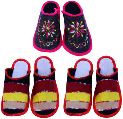 

Shree Sai Slippers, Red