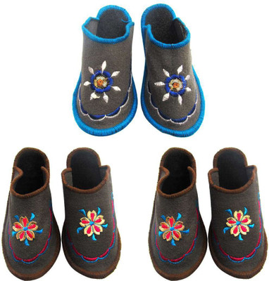 

Shilipi Perokars Slippers, Multicolor