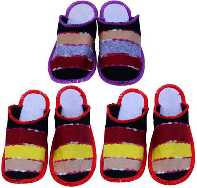 

Champaliya Slippers, Multicolor