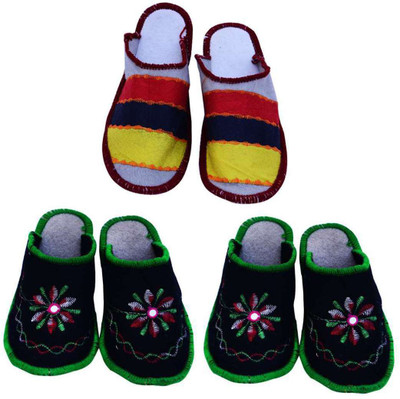 

Champaliya Slippers, Multicolor