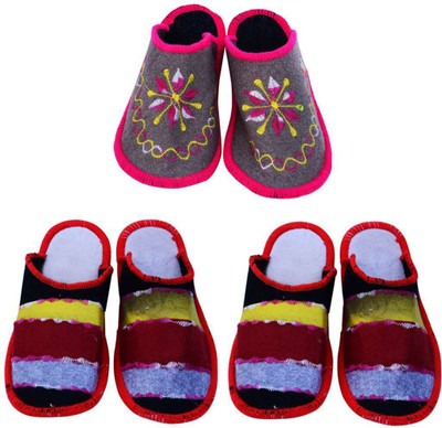 Shree Sai Slippers, Red