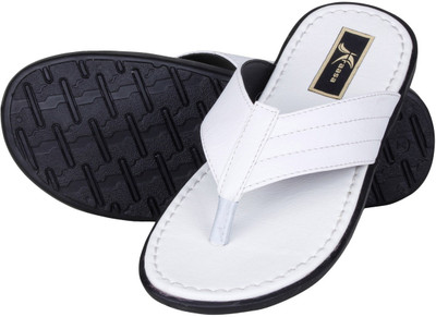 

Knight Ace Slippers, White