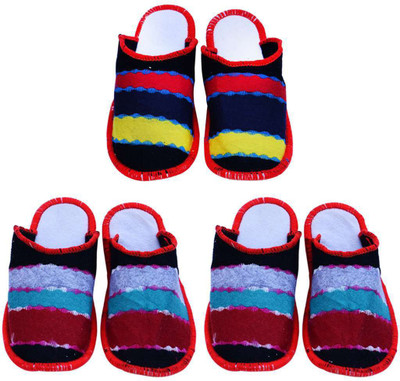 

Champaliya Slippers, Multicolor