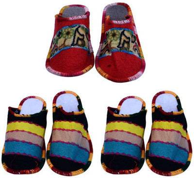 Shree Sai Slippers, Multicolor