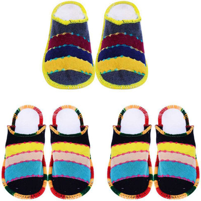 

Shree Sai Slippers, Multicolor