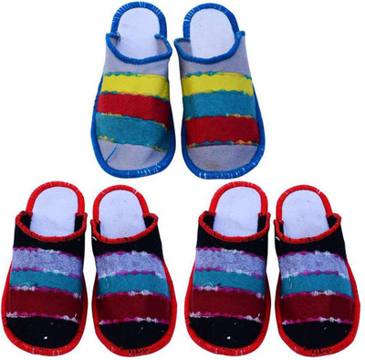 

Champaliya Slippers, Multicolor