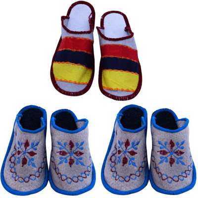 

Shilipi Perokars Slippers, Multicolor