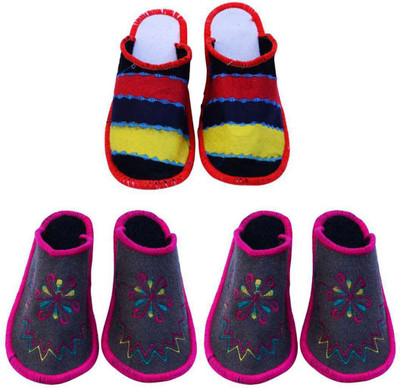 

Champaliya Slippers, Multicolor