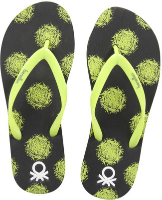 

United Colors of Benetton Flip Flops, Grey::lime