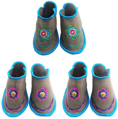 

Champaliya Slippers, Multicolor