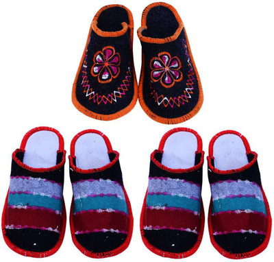 

Shree Sai Slippers, Red