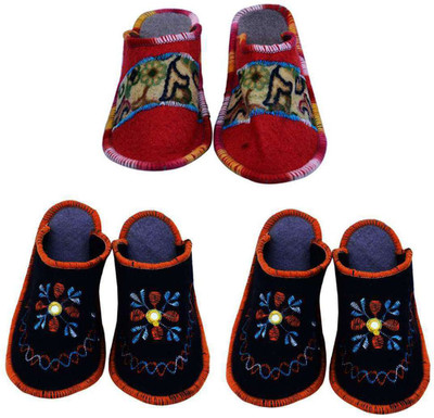 

Shilipi Perokars Slippers, Multicolor