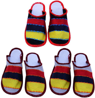 

Champaliya Slippers, Multicolor