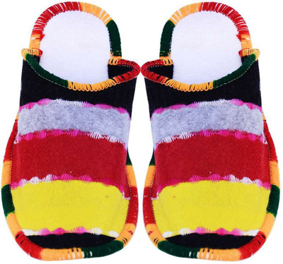 

Champaliya Slippers, Multicolor