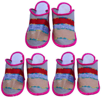

Shilipi Perokars Slippers, Multicolor