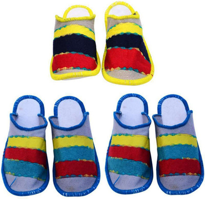 

Shree Sai Slippers, Multicolor