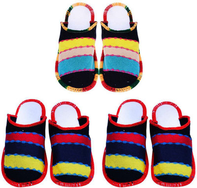 

Champaliya Slippers, Multicolor