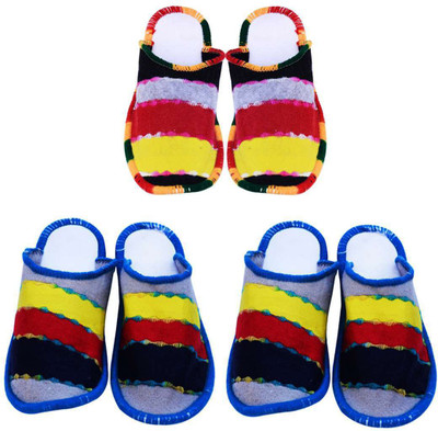 

Champaliya Slippers, Multicolor
