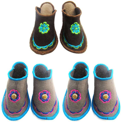 

Shilipi Perokars Slippers, Multicolor