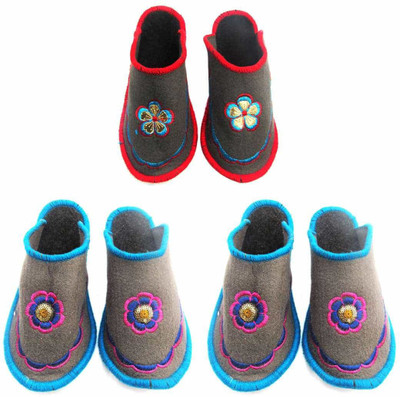 

Champaliya Slippers, Multicolor