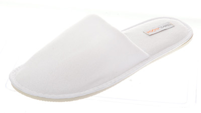 

Travelkhushi Closed Toe Indoor Slippers, White