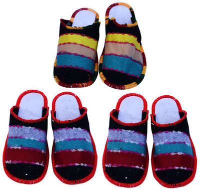 

Shilipi Perokars Slippers, Multicolor