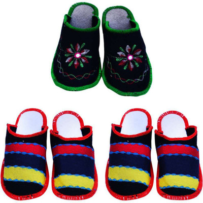 

Shree Sai Slippers, Red