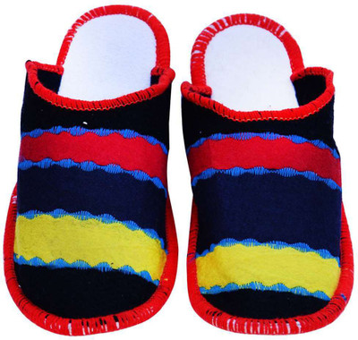 

Champaliya Slippers, Multicolor