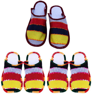 

Shilipi Perokars Slippers, Multicolor