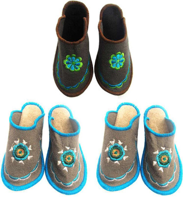 

Shilipi Perokars Slippers, Multicolor