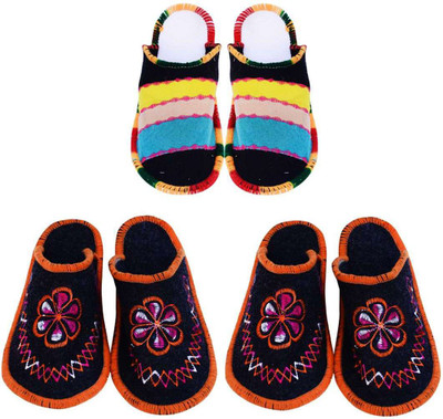 

Shilipi Perokars Slippers, Multicolor